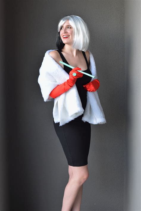 DIY Cruella Deville Costume – Bunny Baubles