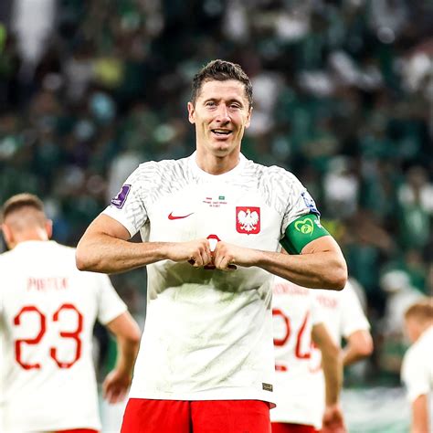 2022 World Cup: Lewandowski scores as Poland beat giant killers Saudi ...