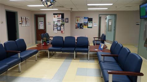 Waiting Room | December 7, 2016. This 1970s ambiance is the … | Flickr