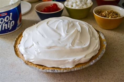 Banana Split Pudding Pie Recipe - Flour On My Face