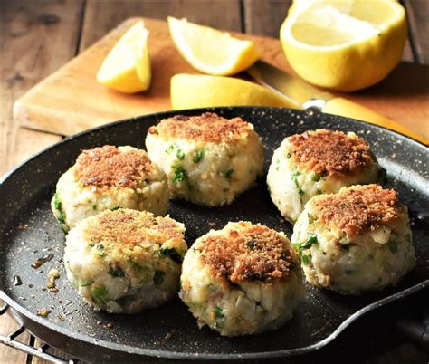 Oven Baked Salmon Fish Cakes Recipe | Deporecipe.co