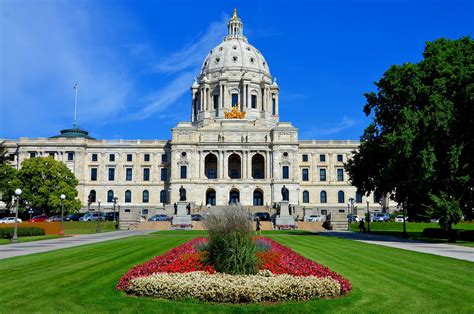 Minnesota State Capitol Building in Saint Paul, Minnesota - Encircle Photos