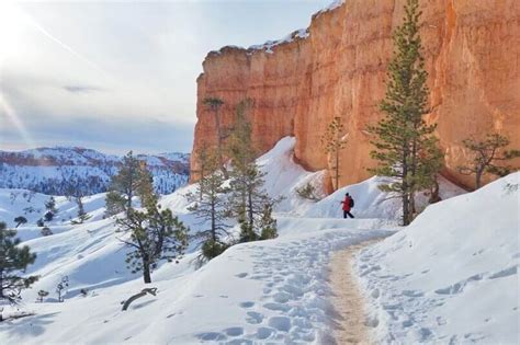 Best Bryce Canyon winter hikes in Utah ⛄ Hike the HOODOOS in snow! ⛄ ...