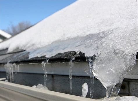 How Can Ice Dams Damage Your Roof?