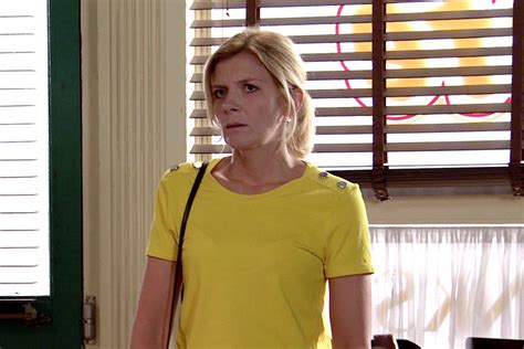 Coronation Street spoilers: Leanne Battersby comforts ex Steve McDonald ...