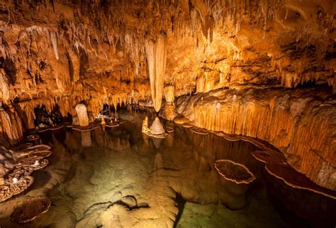 6 Caves in Missouri Made for Scenic Spelunking