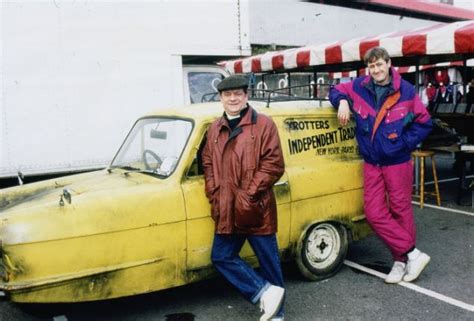 Downfall of a real Del Boy: Dodgy dealer and family ordered to repay £ ...