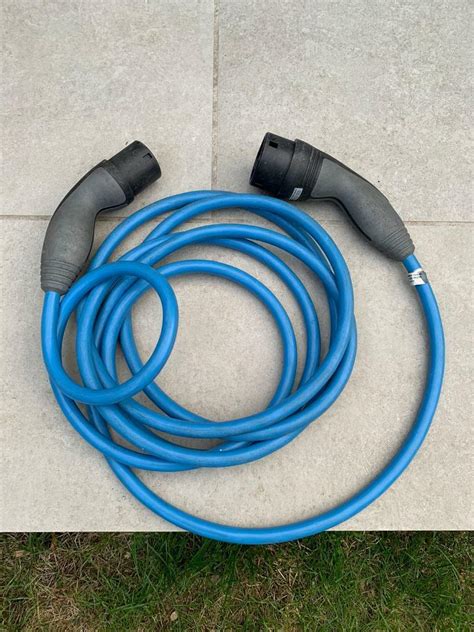 BMW i3/i8 Genuine charging cable | in Richmond, London | Gumtree