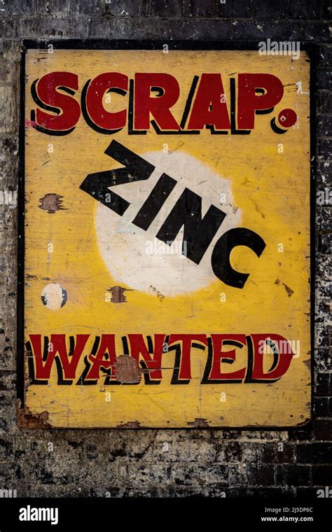 Scrap metal wanted sign hi-res stock photography and images - Alamy