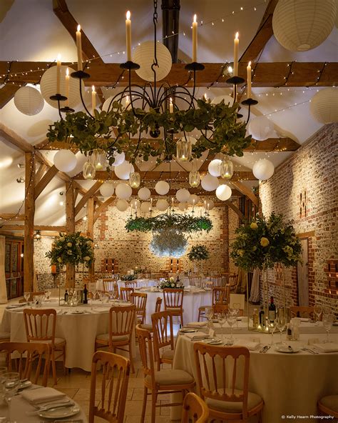 21 Winter Wedding Decorations For A Barn Wedding | Upwaltham Barns