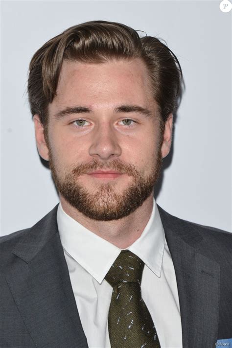 Luke Benward (Dumplin') : Le nouveau chouchou de Netflix est une bombe ...