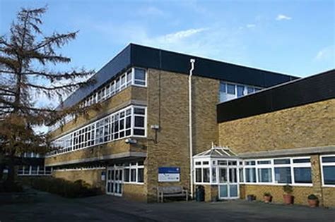 Kent coronavirus: Rainham School for Girls forced to partially shut for two weeks - Kent Live