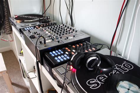 FRIDAY FUN: Post a picture of your DJ setup — right now – DJWORX