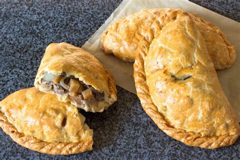 Cornish Pasty – easy traditional authentic Recipe - The Thrifty Squirrels