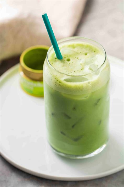 Easy Starbucks Iced Green Tea Matcha Latte - Lifestyle of a Foodie