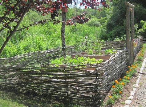 Old style fencing | secret garden | Pinterest