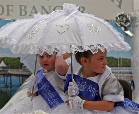 Bangor Carnival 2014 in pictures - North Wales Live