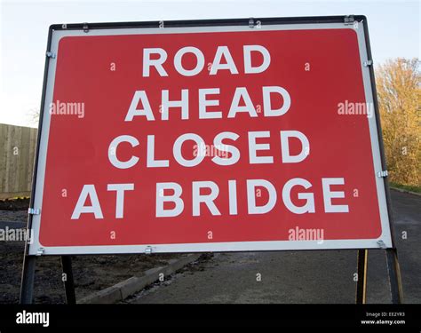 Bridge ahead uk road sign hi-res stock photography and images - Alamy