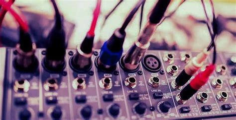 How does a mixing console work? Basic guide