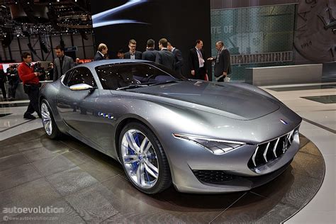 Maserati Alfieri 2+2 Concept, Geneva's Sexy Side [Live Photos] - autoevolution