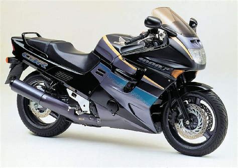 Honda CBR1000F (1993) - MotorcycleSpecifications.com