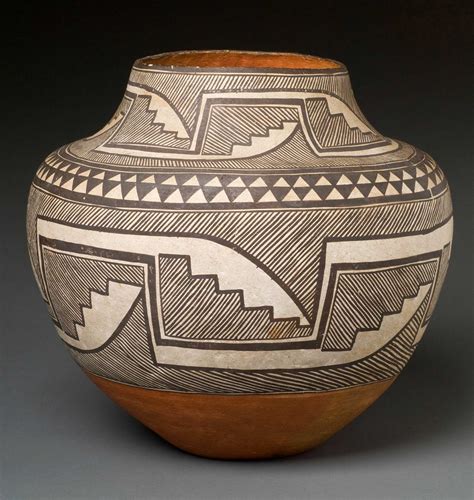 Native American pottery exhibit at Bellarmine Museum - Fairfield Citizen