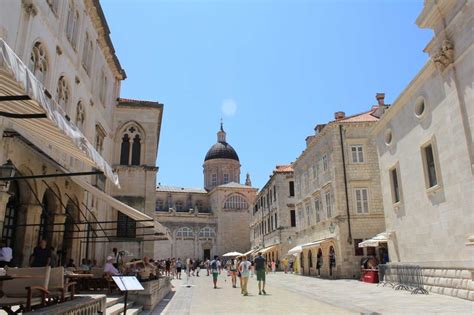 DUBROVNIK OLD TOWN - Wonderful Atmosphere - Croatia Gems