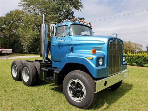 Dodge Road Tractors - Other Truck Makes - BigMackTrucks.com