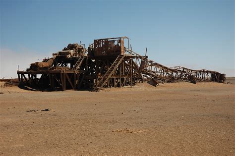 [Abandoned] An abandoned oil rig built in the 1960's on the Skeleton ...