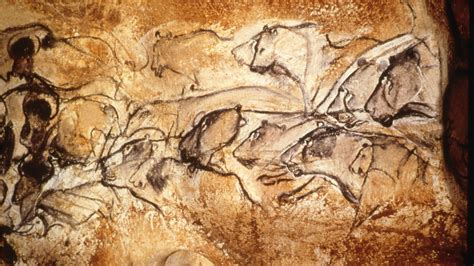 Peintures prehistoriques dans la grotte chauvet pont d'arc reprÃ©sentant un tableu de chasse des ...