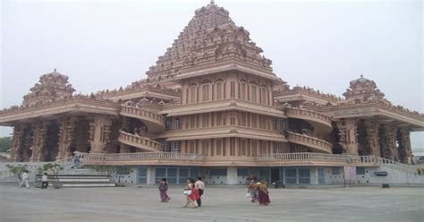 Chattarpur temple Delhi