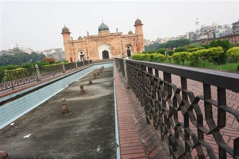 Premium Photo | Lalbagh fort lalbagh dhaka bangladesh