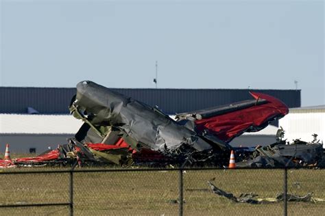 6 killed after WW II-era planes collide mid-air at Dallas air show ...