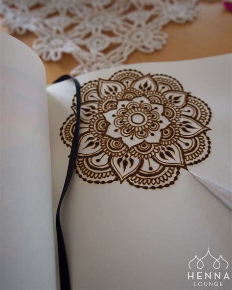 43+ Simple Mandala Henna Designs