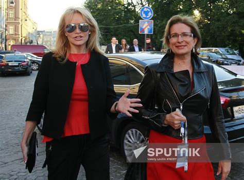 Visitors flock to Kommersant Awards in St Petersburg | Sputnik Mediabank