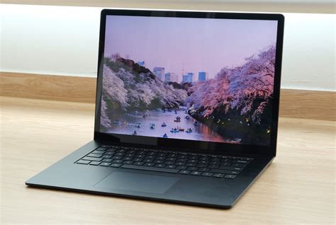 Microsoft Surface Laptop 4 (2021) review: A missed opportunity ...