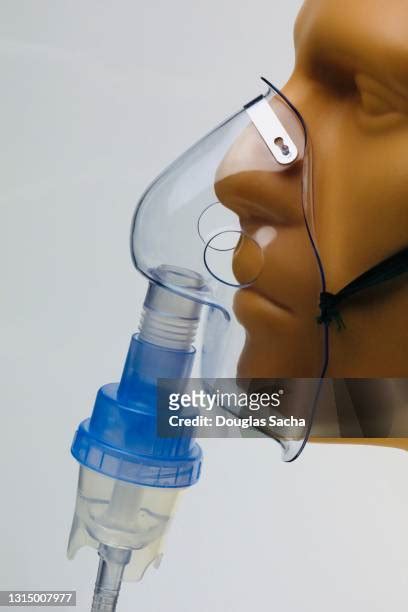 Copd Mask Photos and Premium High Res Pictures - Getty Images