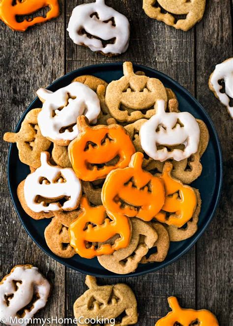 Decorating Cookies Halloween Ideas 2024 Easy Halloween Edible Treats ...