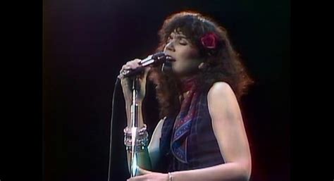 Linda Ronstadt Blue Bayou (Music Video and Lyrics)