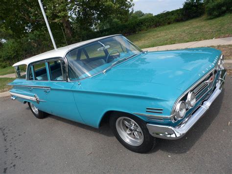 1960 Chevy Nomad Station Wagon 348 Tripower - The Supercar Registry