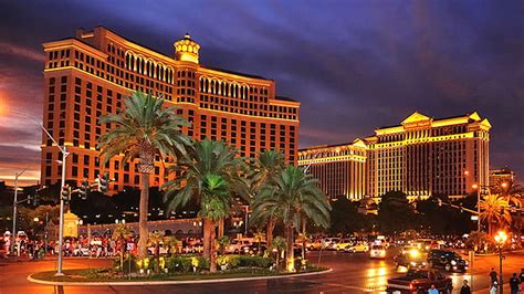 HD wallpaper: Night In Las Vegas Bellagio Luxury Hotel Casino Hd Wallpapers For Mobile Phones ...