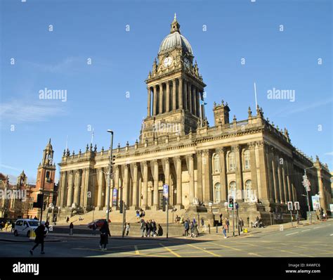 Leeds Town Hall Stock Photo - Alamy