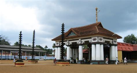 Top 20 Famous Temples Of Kerala - indiachal