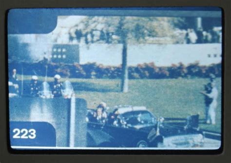 Lot - JOHN F. KENNEDY ORIGINAL 35 MM SLIDE FROM THE ZAPRUDER FILM OF ASSASSINATION