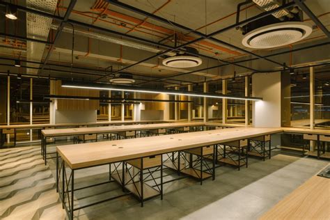 Gurugram’s 1,300 sq ft office is efficiently designed with interactive ...