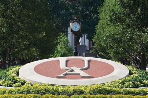 University of Akron discriminated against two professors during 2020 ...