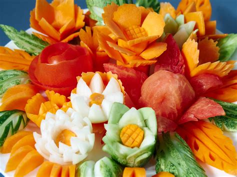 Fruit and Vegetable carving courses for all levels from beginner to ...