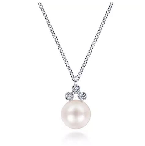 June Birthstone Guide 2024 | Pearl | Joseph's Jewelry Stuart FL