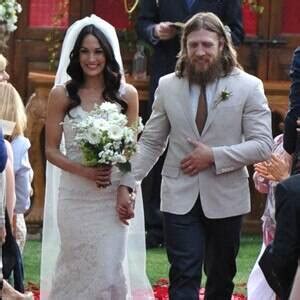 Total Divas' Brie Bella and WWE Superstar Daniel Bryan's Bohemian ...