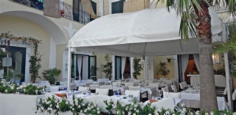 Five Best Positano Italy Restaurants - The Dirty Passport